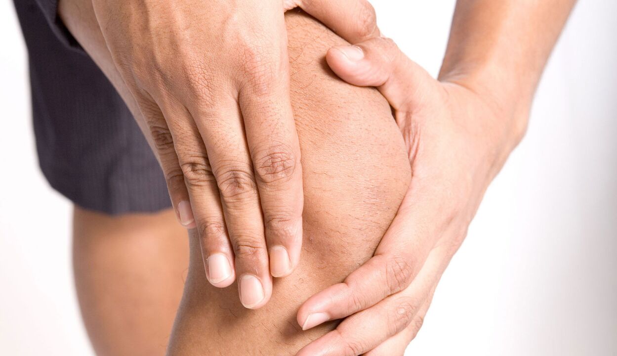 dolor en la articulación de la rodilla con artritis y artrosis